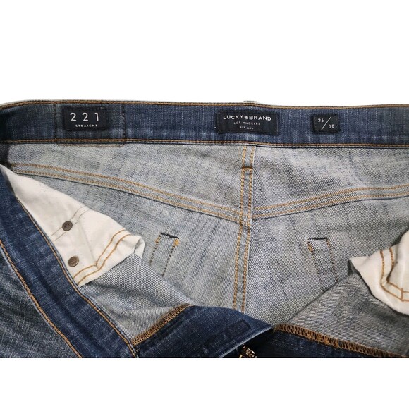 Lucky Brand 221 Men’s Jeans 36x30 Straight Fit Medium Wash Denim - Picture 9 of 12